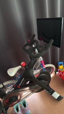 Peloton 2020 barely used