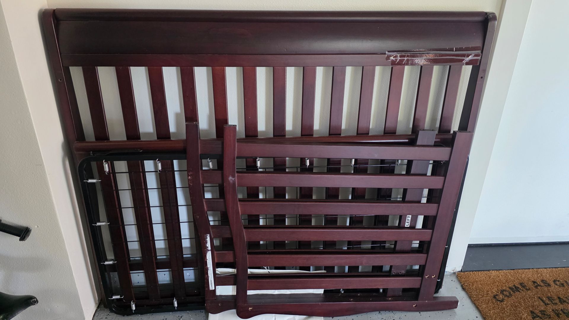 Baby crib