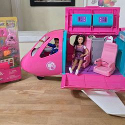 Barbie Airplane w/Dolls