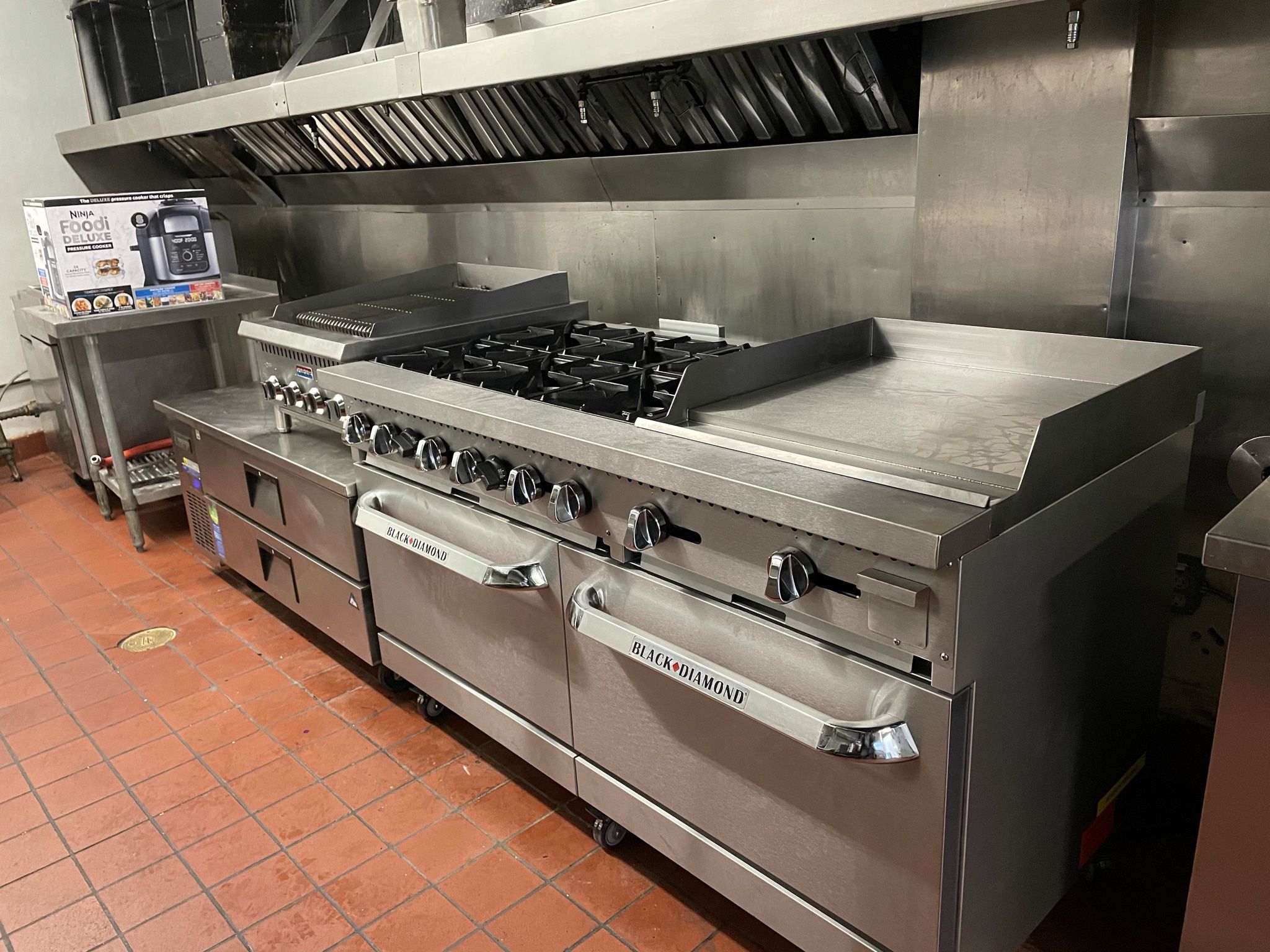 Great Condition Commercial Kitchen Equipment