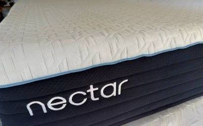 Nectar Classic Hybrid w/NectarCool Mattress (King Size) - $535 (I can deliver!)