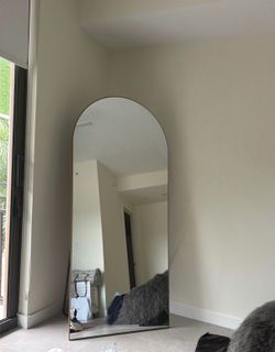 Long arch mirror