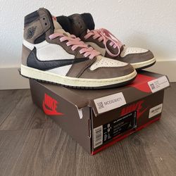Travis Scott Jordan 1 High Mocha Size 8 Used