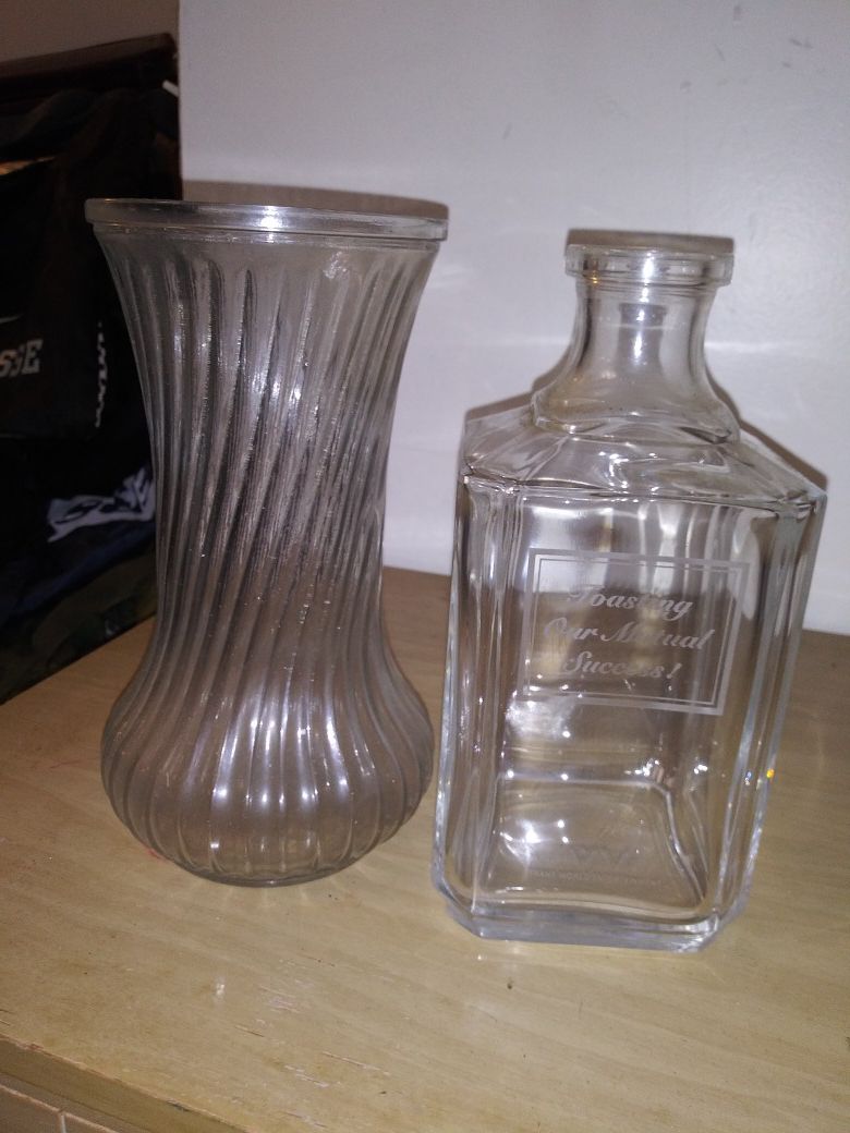 2 glass vases mason jars kitchenware