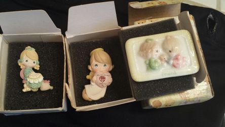 3 Precious moments collectibles