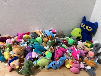 139 Stuffies plushies