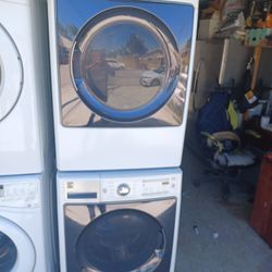 Kenmore Elite 
Stackable 
Steam 
Washer and gas dryer 
Excellent working condition 
Heavy duty 
W27
D31
H78
Washer 4.5 cu ft
Dryer 7.3 cu ft
3 months 