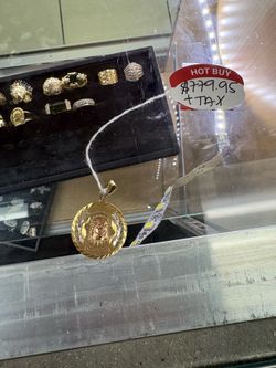 Jesus’s circle piece pendant