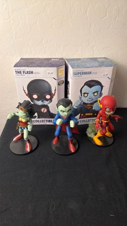 Chris Uminga Signed Superman DC Collectibles Artist Alley Vinyl Figure lot of 5
