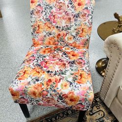 Cozy Floral Print Armchair MKYH8111