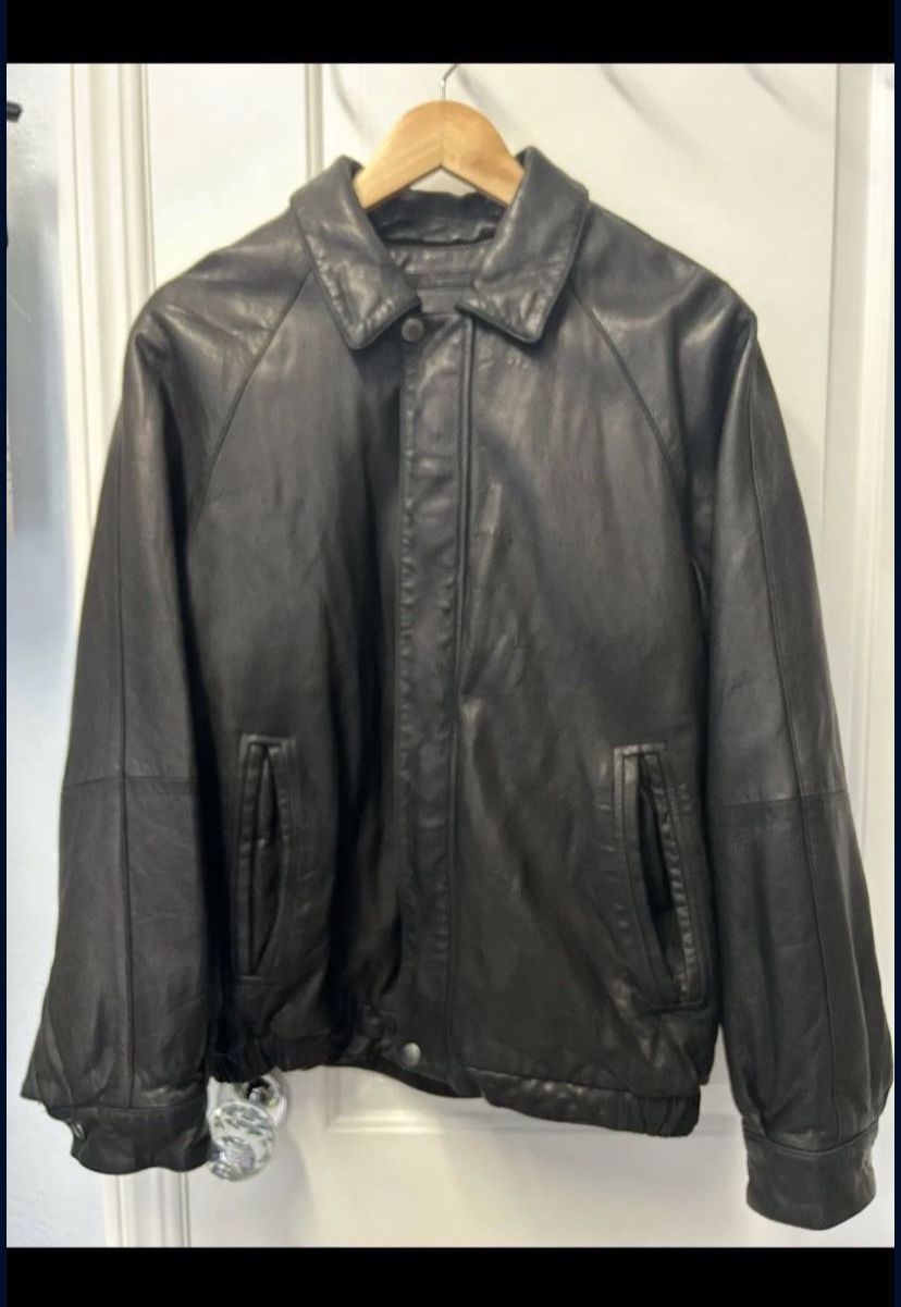 Lambskin Black Genuine Leather Men’s Medium Insulated Soft Jacket Thinsulate Claiborne Zip Up Collar 