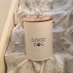 Good Dog  TopPaw Storage Tin Container
