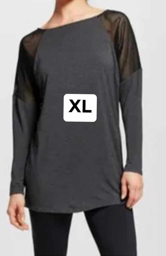 New Women's Sweatshirt Size XL