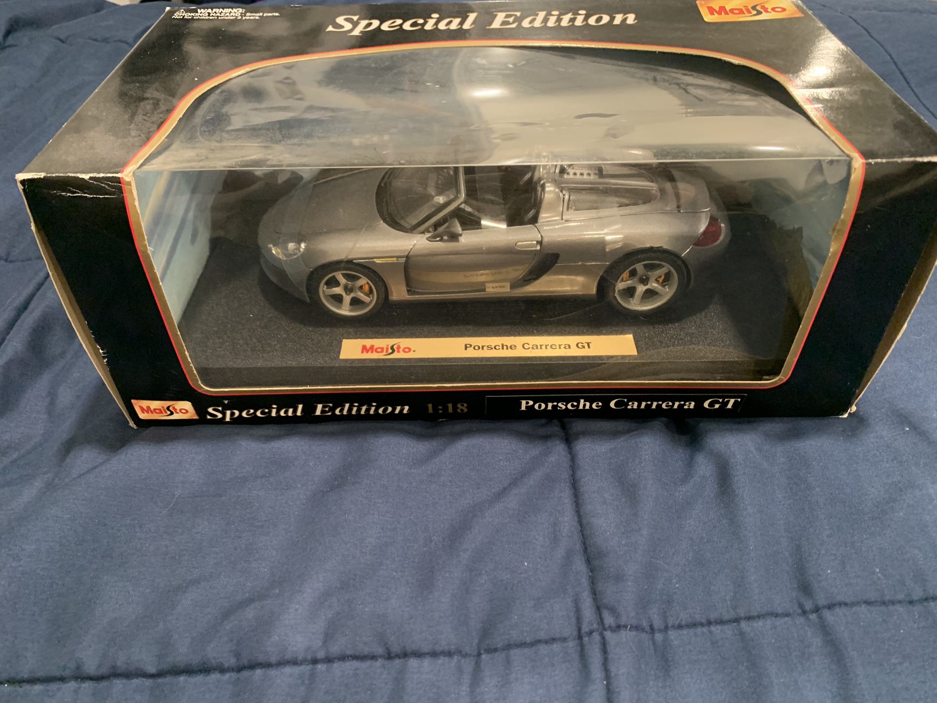 2001 Porsche Carrera GT Die Cast 1:18 Scale