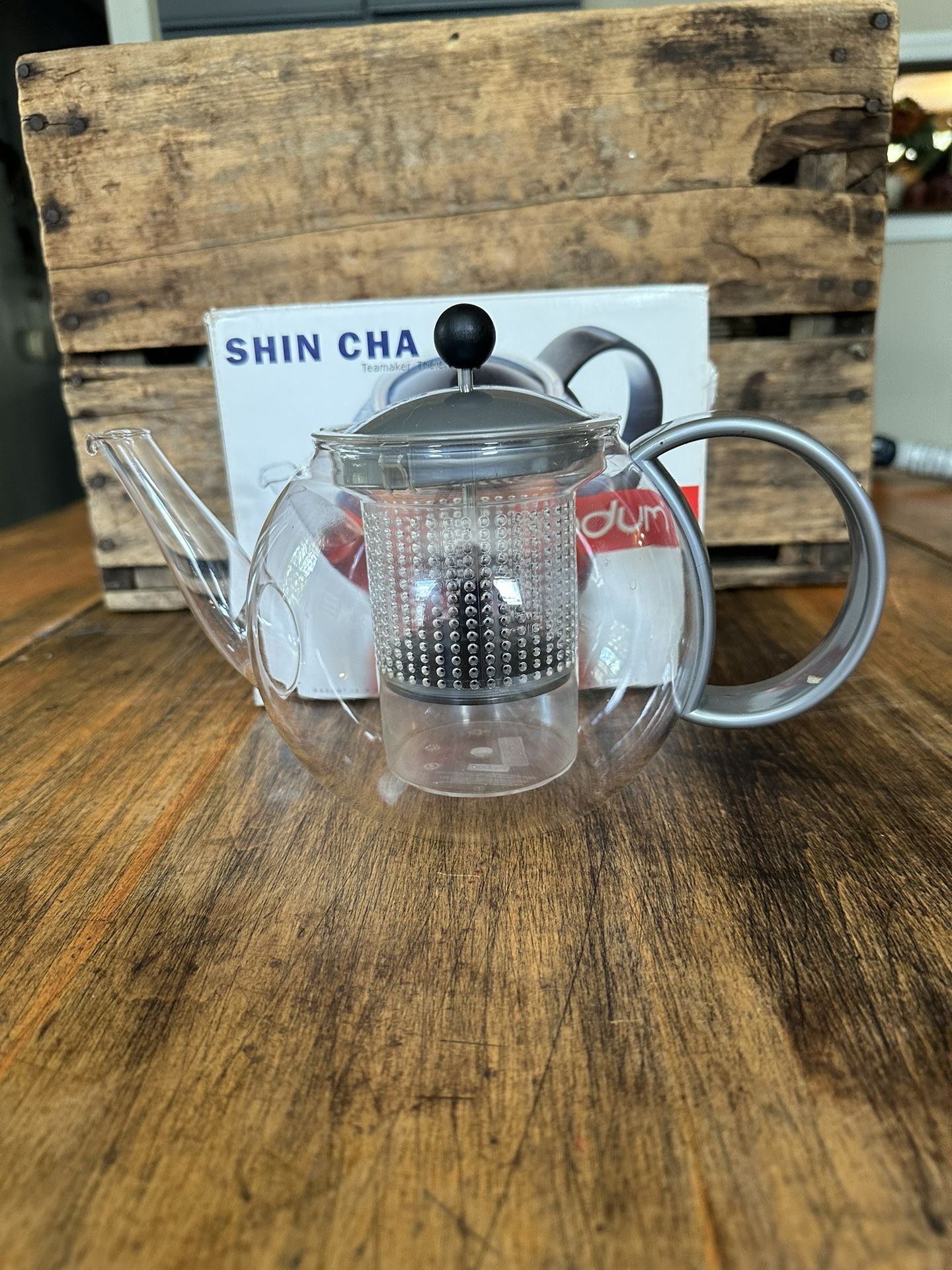 Bodum Shin Cha Glass Tea Press Pot For Loose Tea or Bags