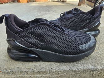 Boys Nike airmax 270