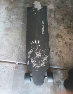 Electric skateboard