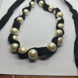 Choker Pearls 89gram 3.1oz 
