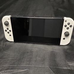Nintendo Switch OLED (White)