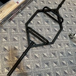 Hex trap bar / squat bar and safety bars