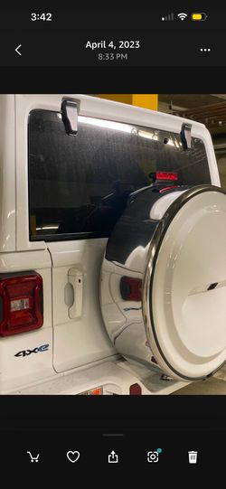 Jeep Wrangler Rear Tire Case (White / Silver)