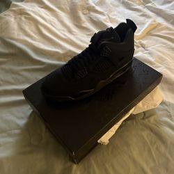 New Jordan 4 Black Cats Size 10 1/2
