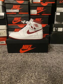 Jordan Retro 1 Metallic Red