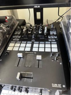 Pioneer DJM S7 Serato and Rekordbox equipped mixer