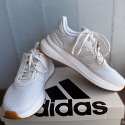 Women’s Adidas Shoes Size 7.5