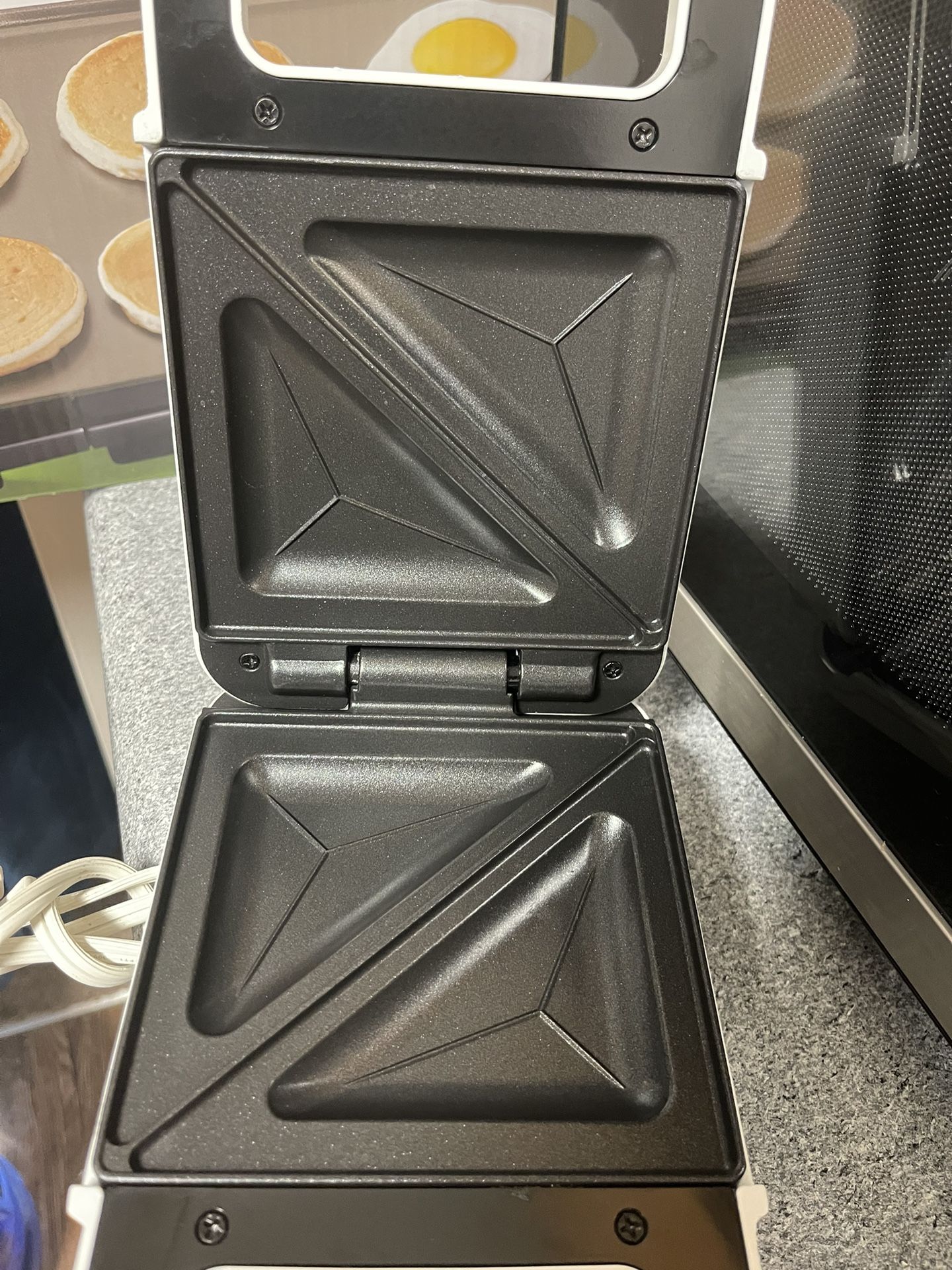 Bella Sandwich Maker/ Press