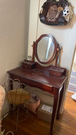 FREE vintage small wooden vanity