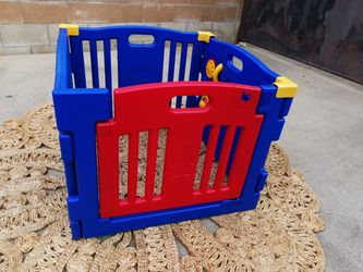 Baby safety play center