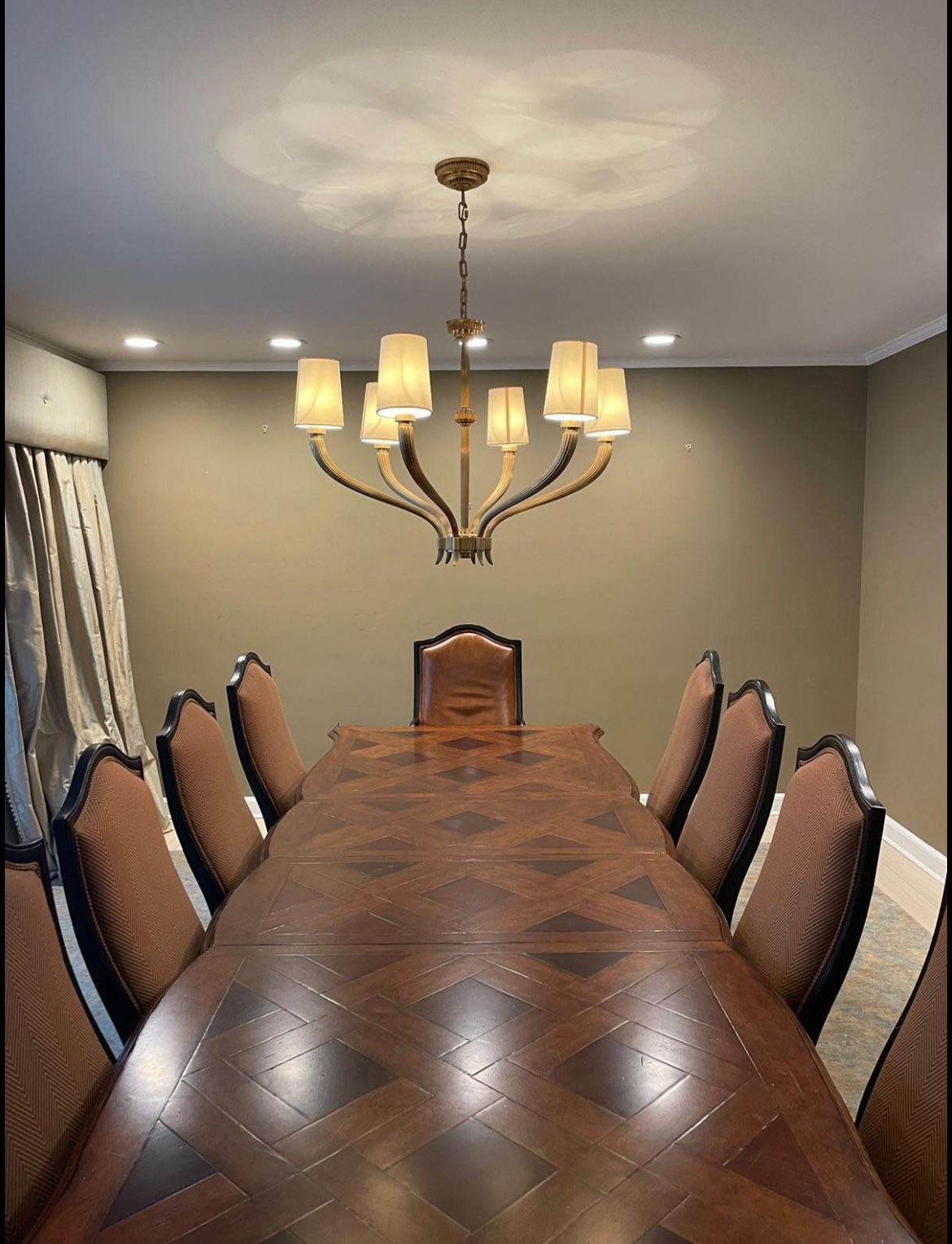 Drexel Heritage Dining Table and Chairs