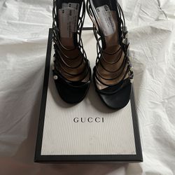 Size 9 Women’s Gucci Strappy Sandals