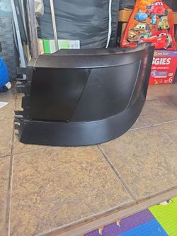 Volvo corner bumper