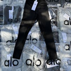  Black Alo Work Out Leggings 