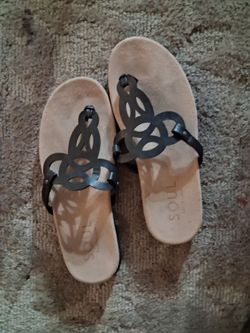 Sandals color black