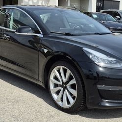 2020 Tesla Model 3 Long Range