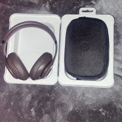 New Beat Studio Pro Wireless Headphones