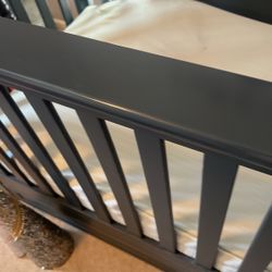 Crib And Changing Table 