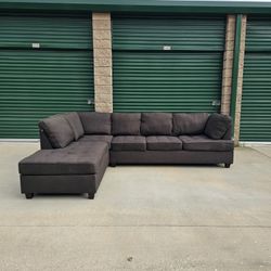 Free Delivery! 2-Pc Sectional Couch 