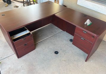 Desk / work station
