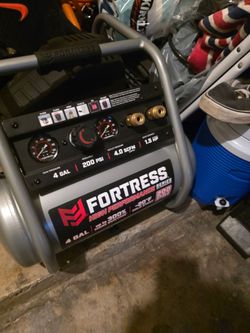 Fortress 4 gal High Performance Compressor