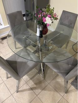 MOVING SALE - Dining table chairs! TABLE NOT INCLUDED