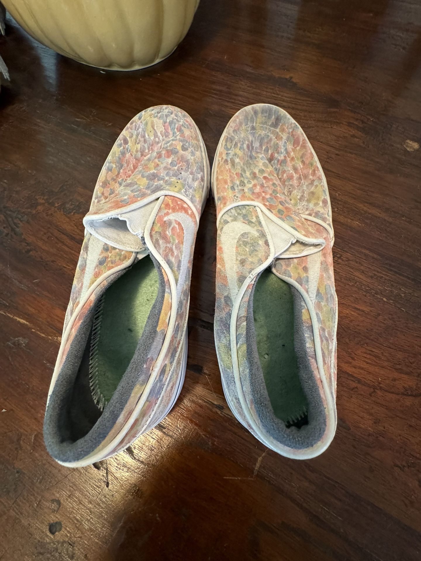 Nike Slip On Shoe Size 9