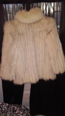 Silver fox artic.... beautiful only worn 2 times...like new