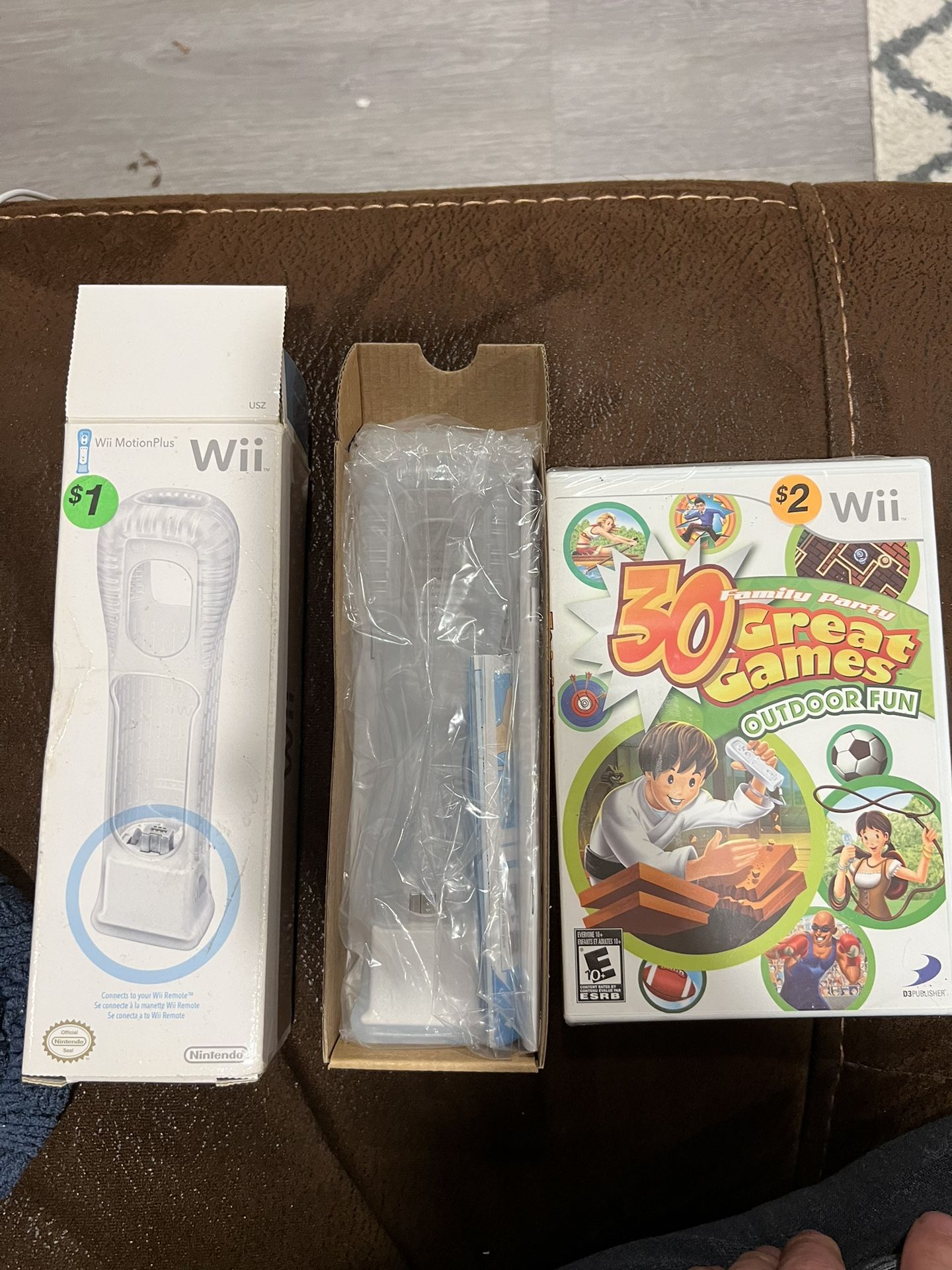 Nintendo Wii Motion Plus & Family Party Games 