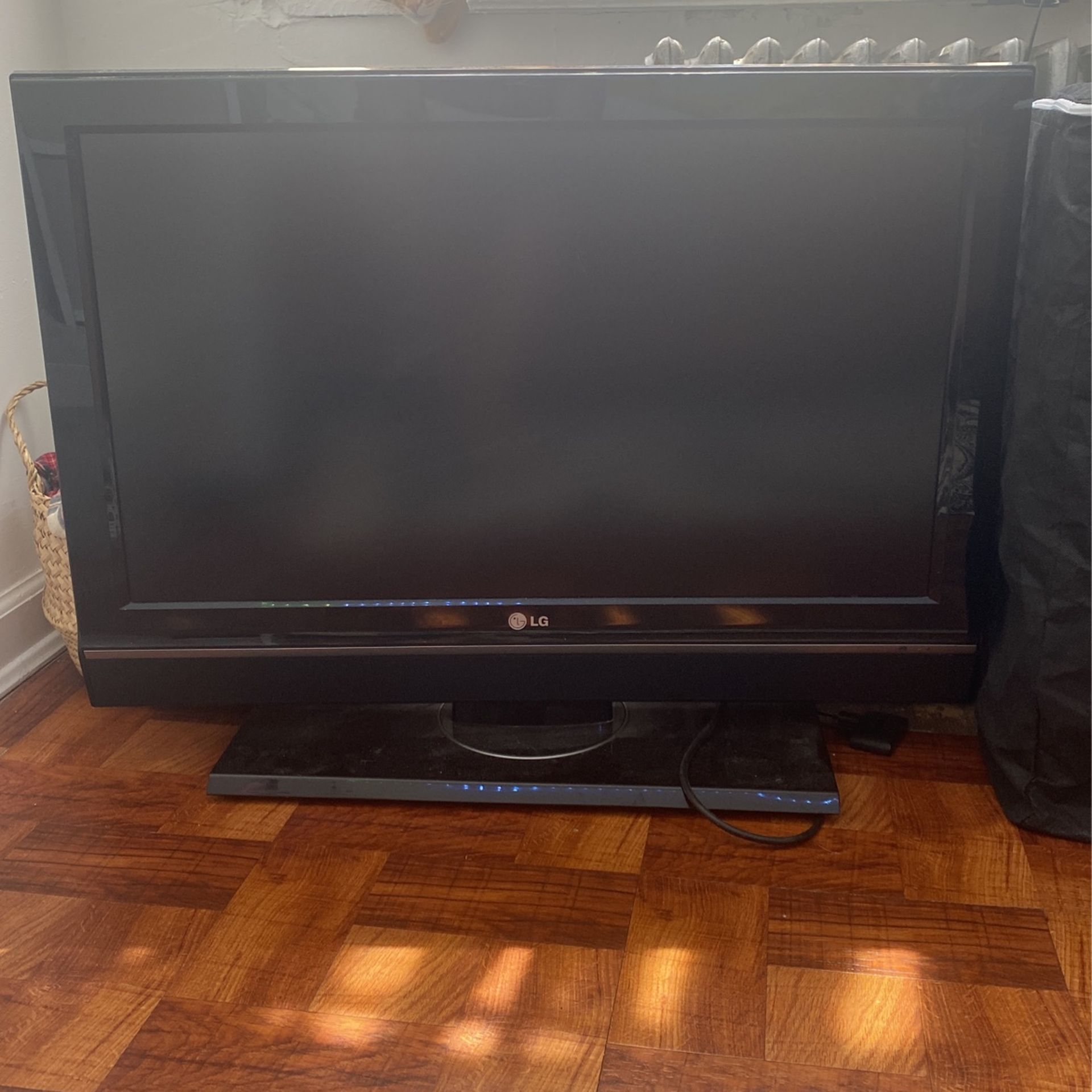 Lg Black TV