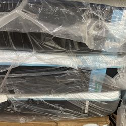 King Queen Size Tempurpedic ProAdapt,  ProBreeze,  LuxeBreeze Mattress  Pro Breeze /Luxe Adapt /Pro Adapt /Adapt /cloud /Tempur pedic contour Supreme 