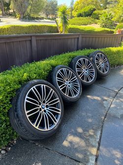 19" OEM BMW M-Sport Wheels & Tires (Style 664M) – Staggered Set